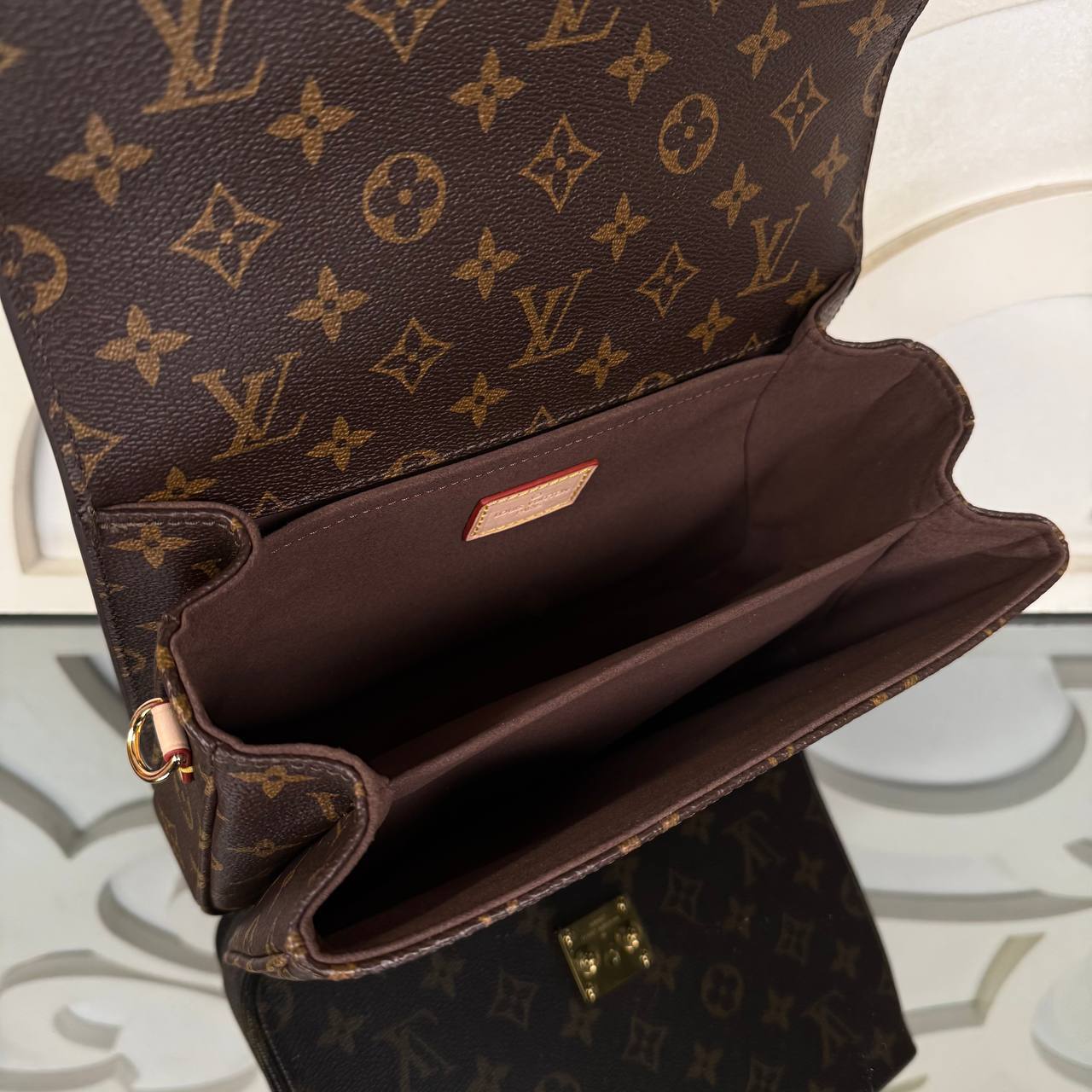 Louis Vuitton Pochette Metis Bag