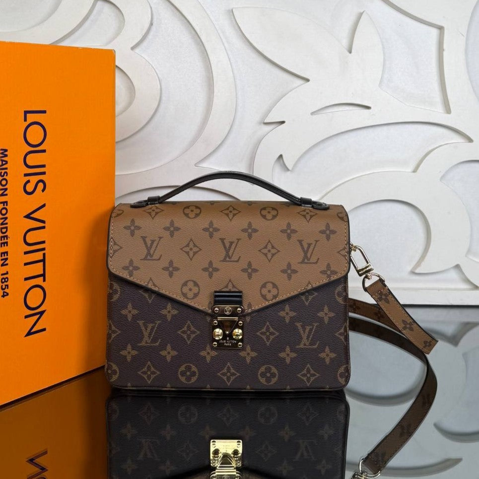 Louis Vuitton Pochette Metis Bag