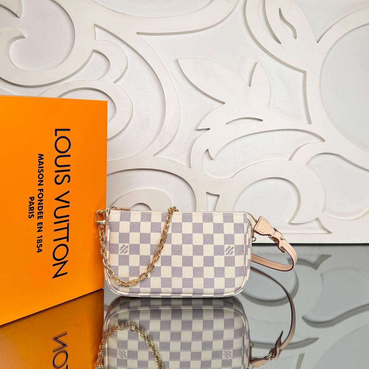 Louis Vuitton Pochette Accessories