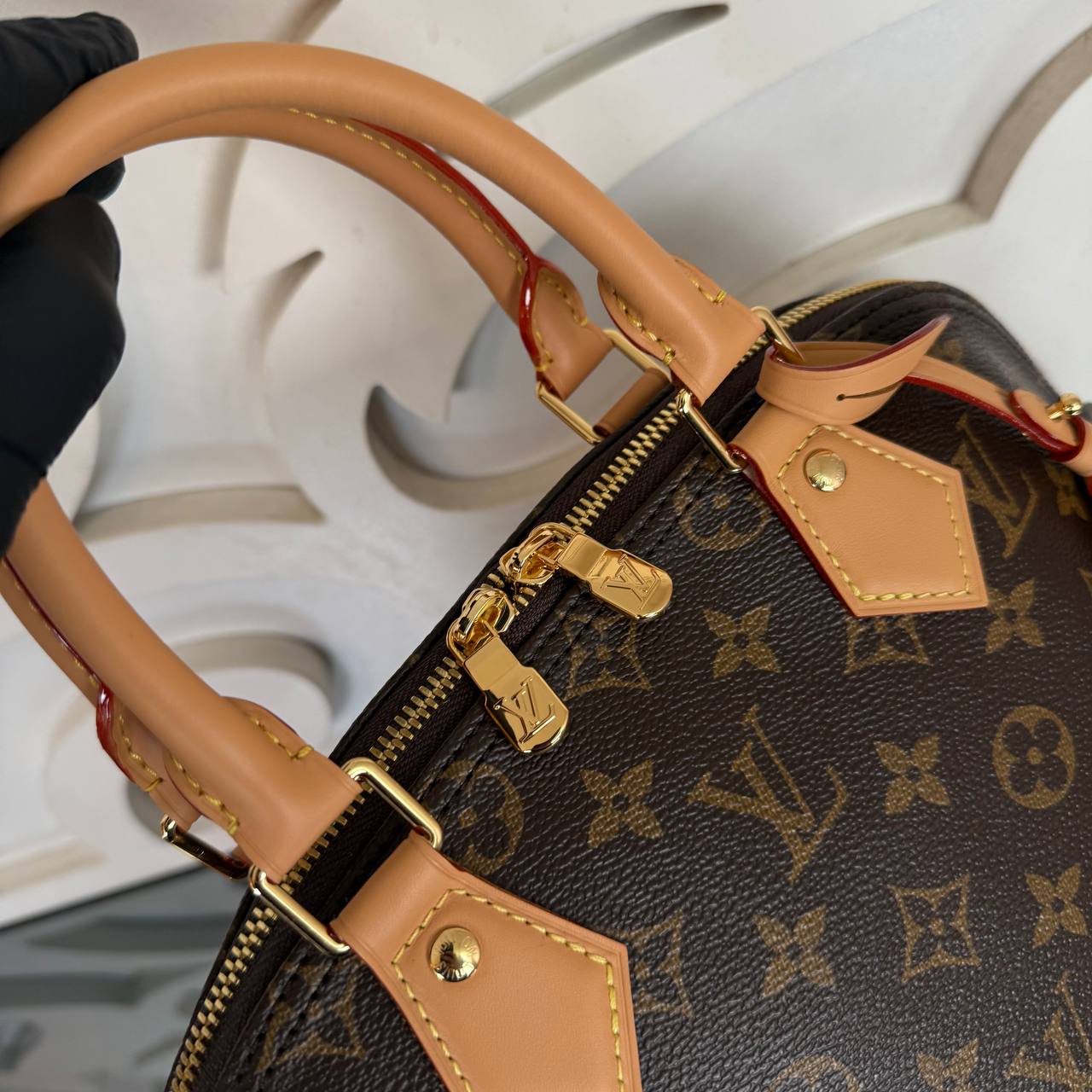 Louis Vuitton Alma MM