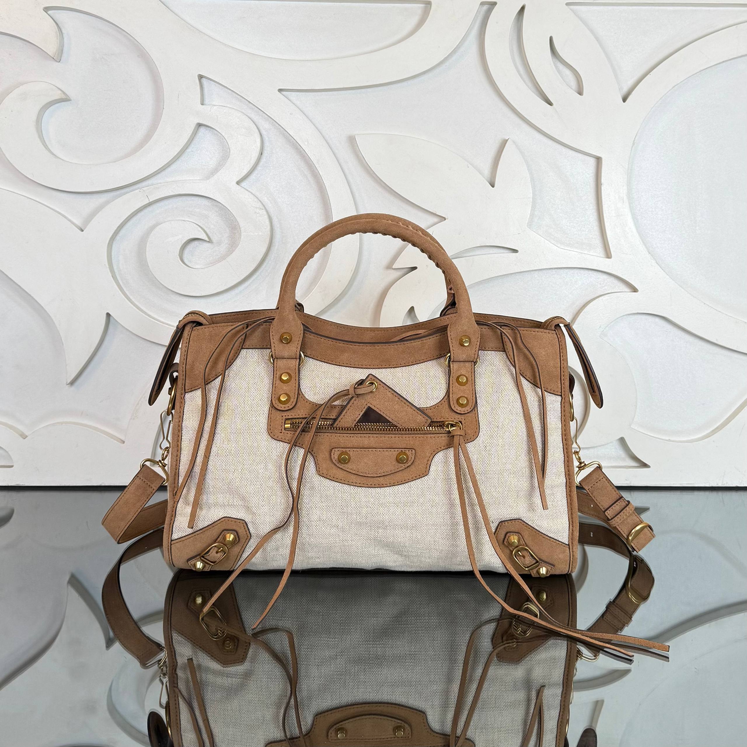 Balenciaga Le City Bag Medium