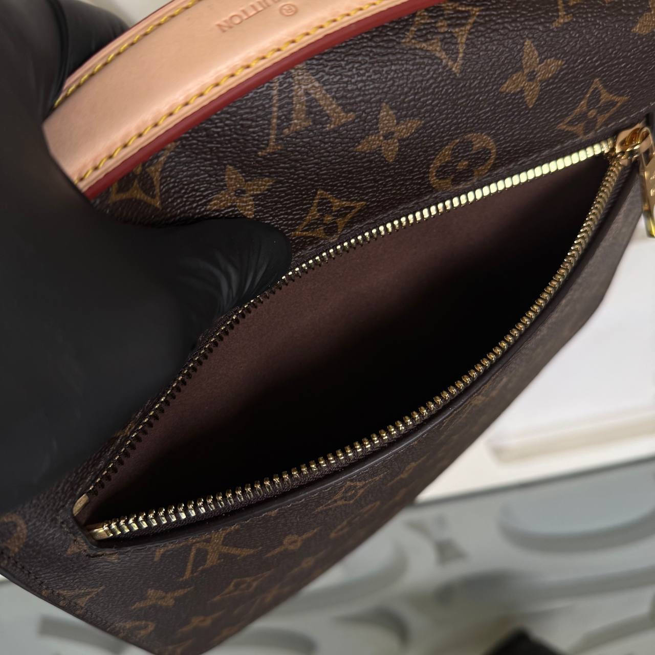 Louis Vuitton Pochette Metis Bag