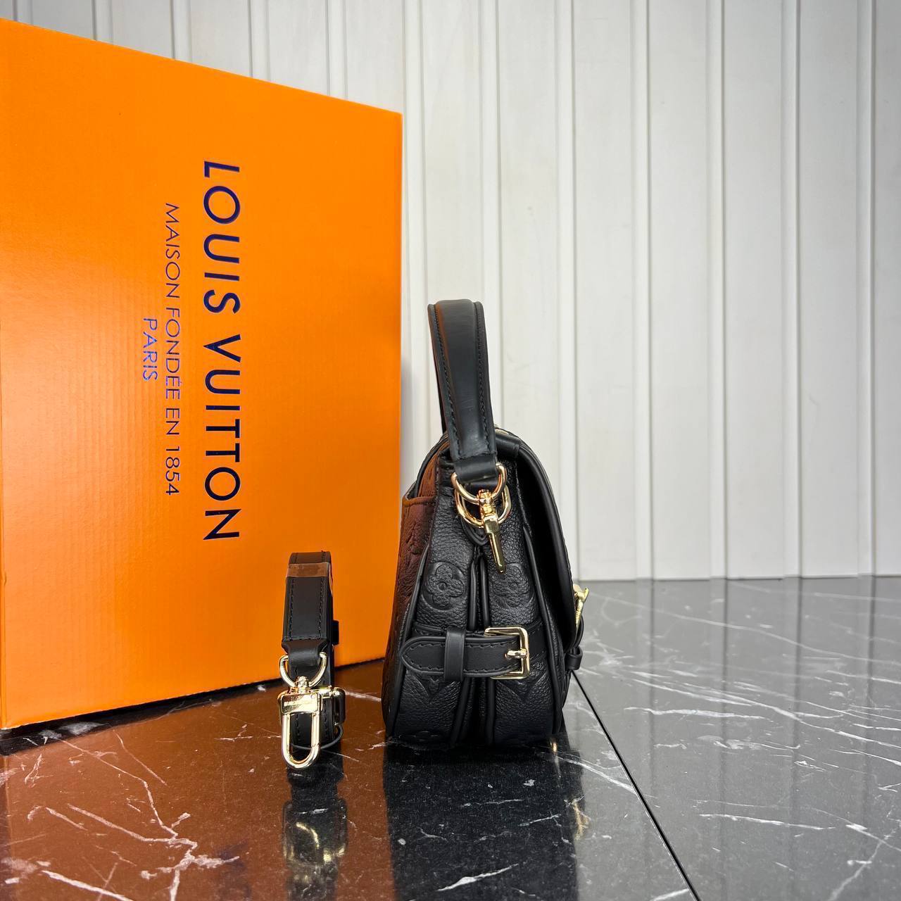 Louis Vuitton Saumur BB