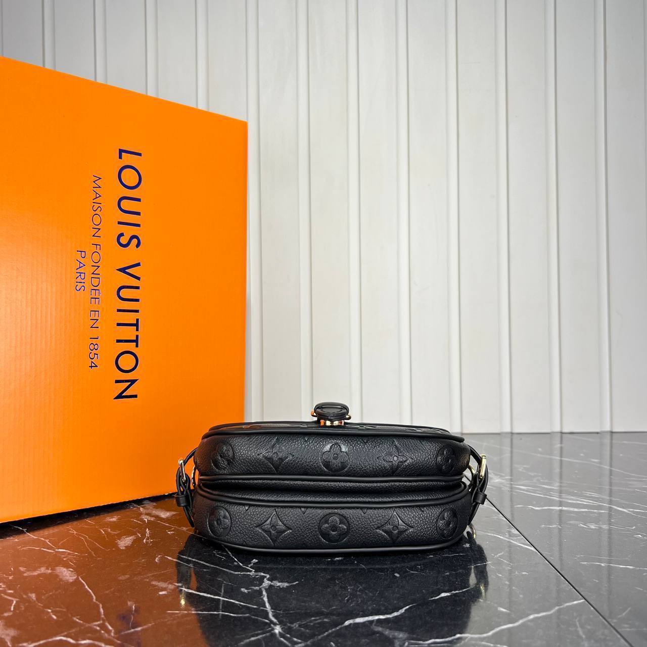 Louis Vuitton Saumur BB