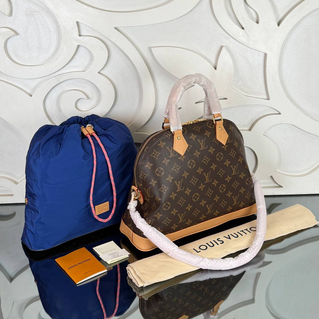 Louis Vuitton Alma MM